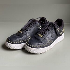 Nike | Women’s Air Force 1 | Low GOLD Studded Black + White | Size 6.5 | EUC